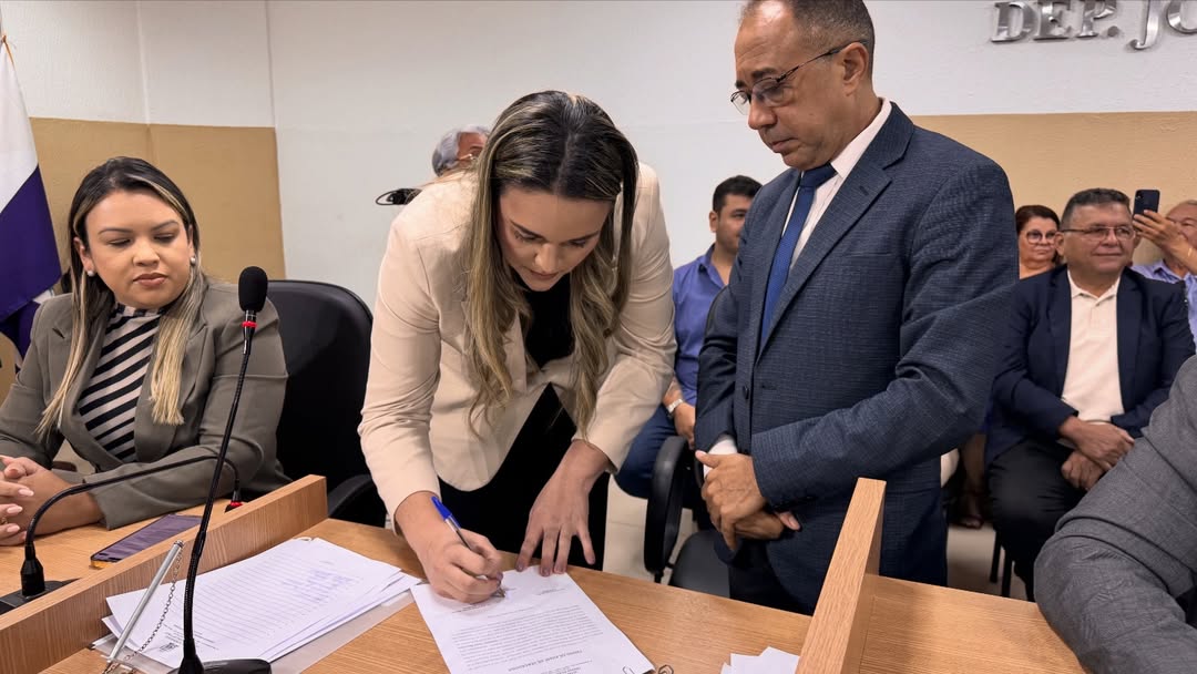Posse da vereadora Kellyane Gedeon marca fortalecimento da representatividade feminina na Câmar...