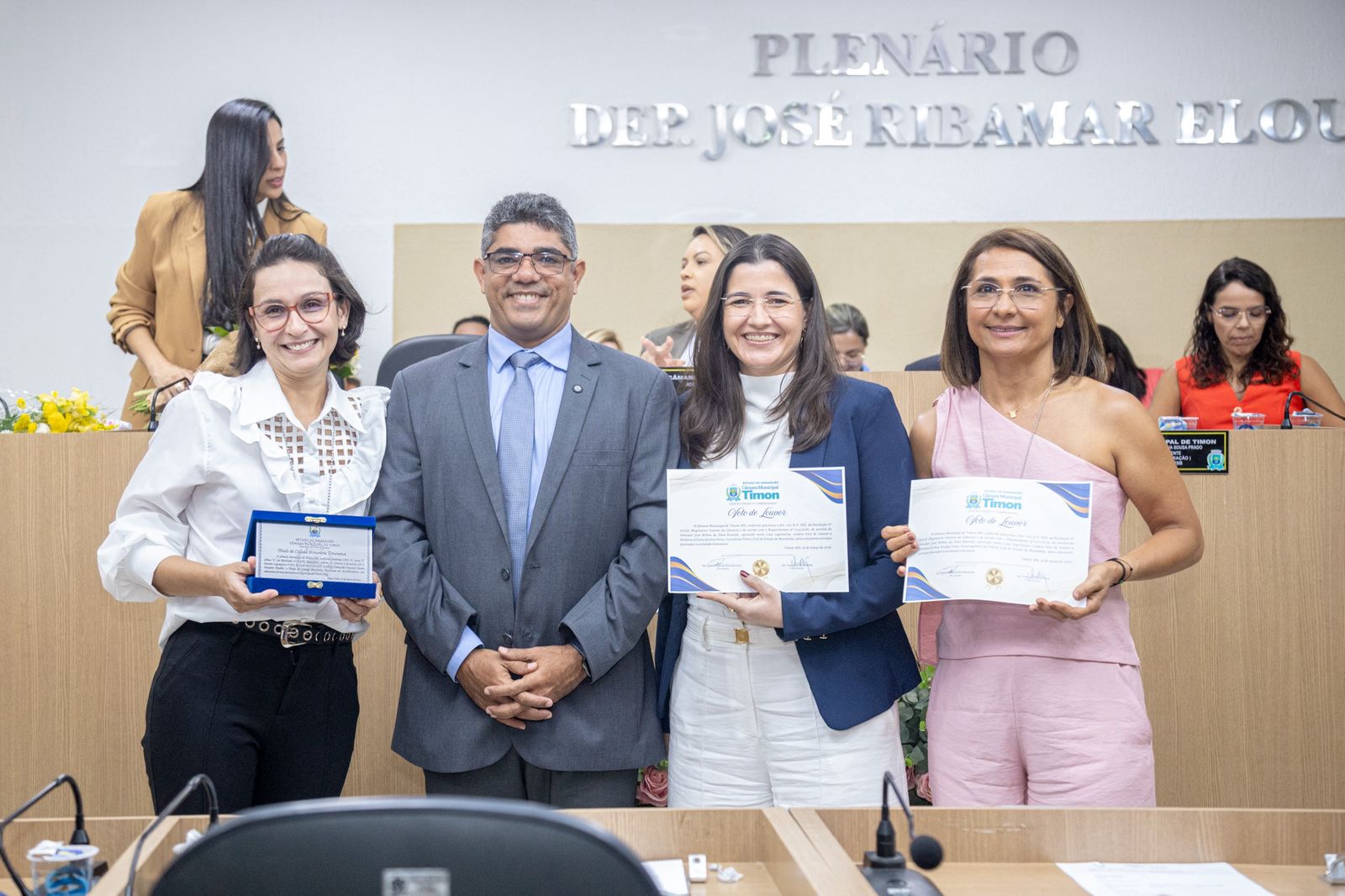 2ª edição da ação “Mulheres que Transformam” reúne homenagens, serviços e atendimentos para mul...