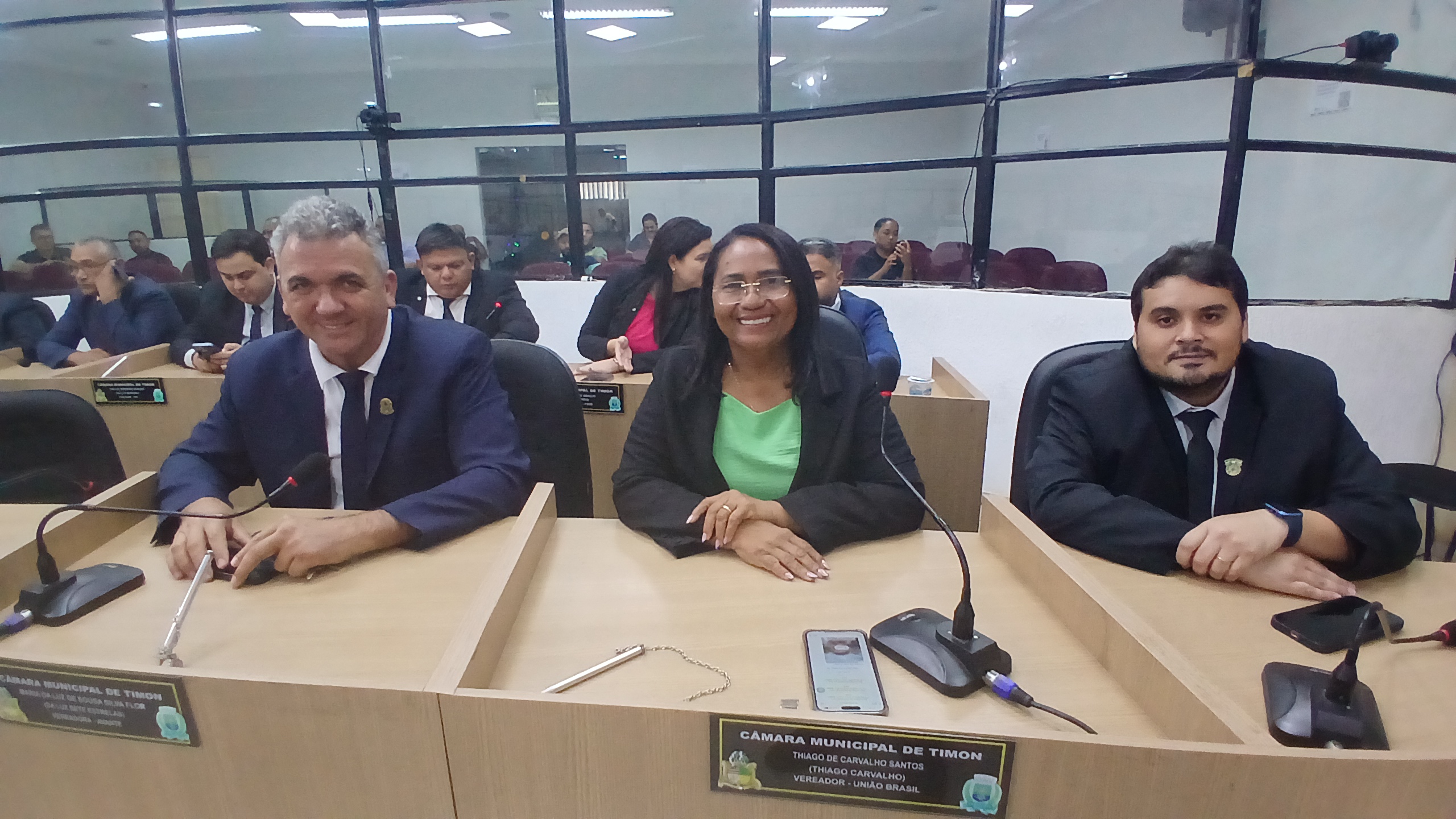 Em sessões extraordinárias, Câmara de Timon aprova LOA 2026, isenção da taxa de iluminação públ...