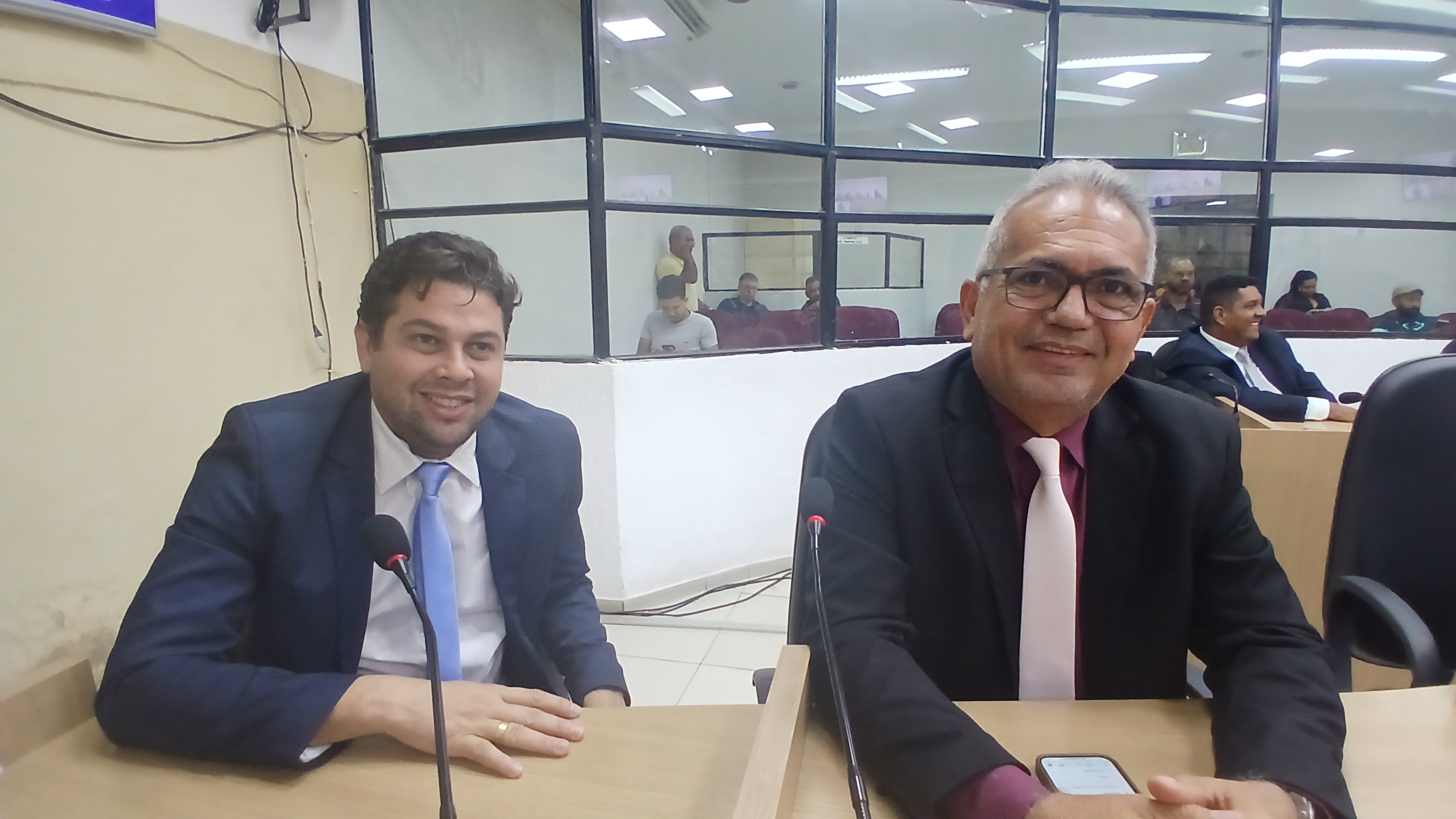 Em sessões extraordinárias, Câmara de Timon aprova LOA 2026, isenção da taxa de iluminação públ...