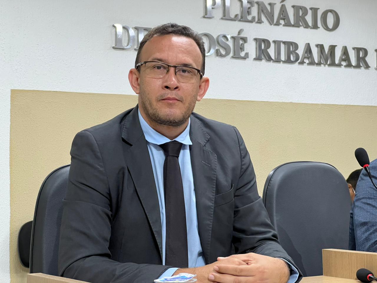 Câmara de Timon aprova projetos de conscientização em saúde, valorização profissional e reconhe...