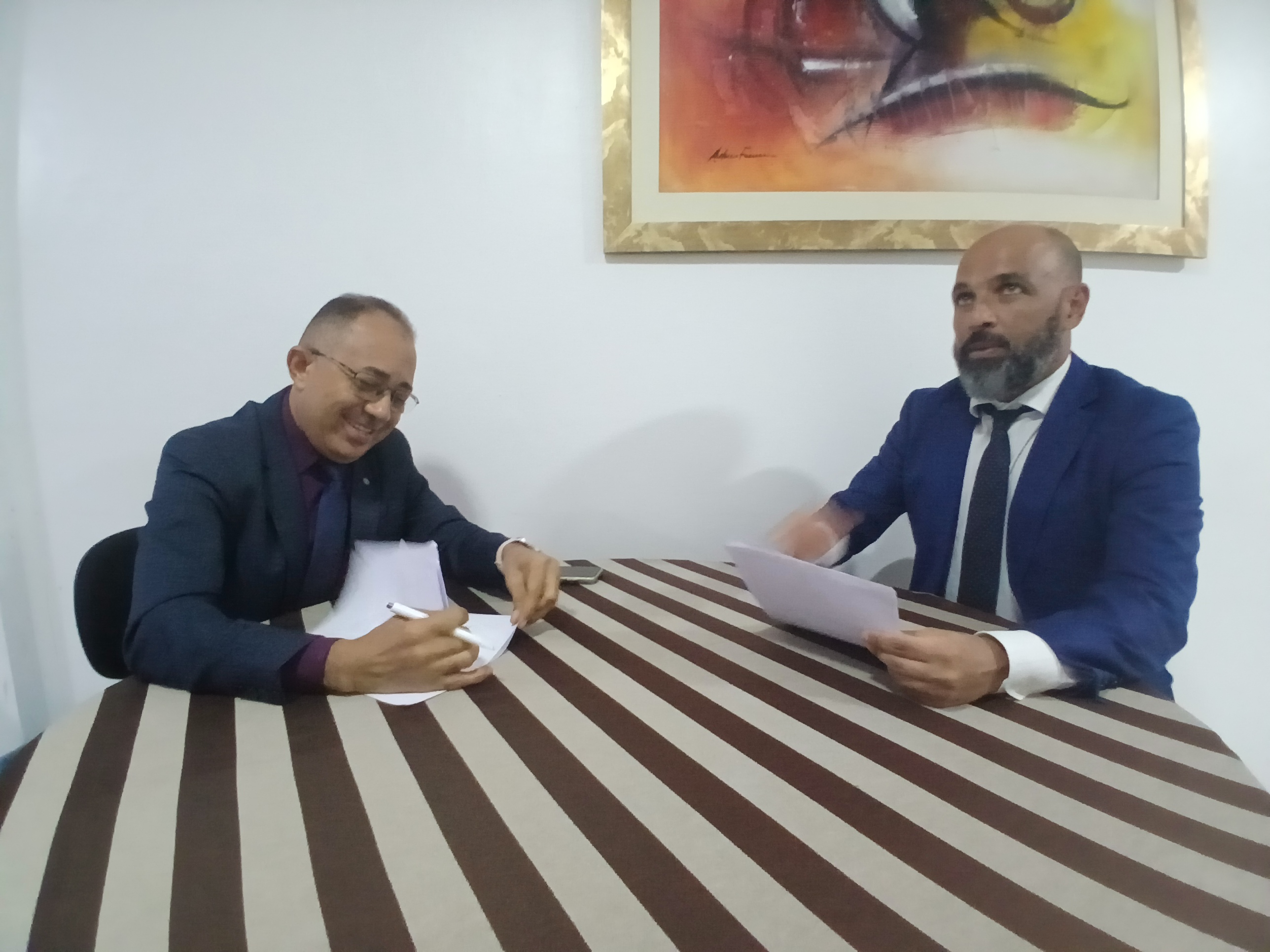 Secretário da Mesa e Diretor Legislativo têm papel estratégico no funcionamento da Câmara de Ti...