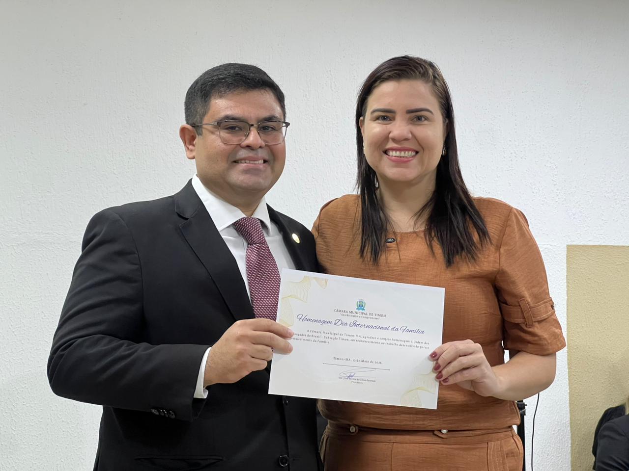 Câmara de Timon homenageia famílias e entrega título de cidadão em solenidades marcantes