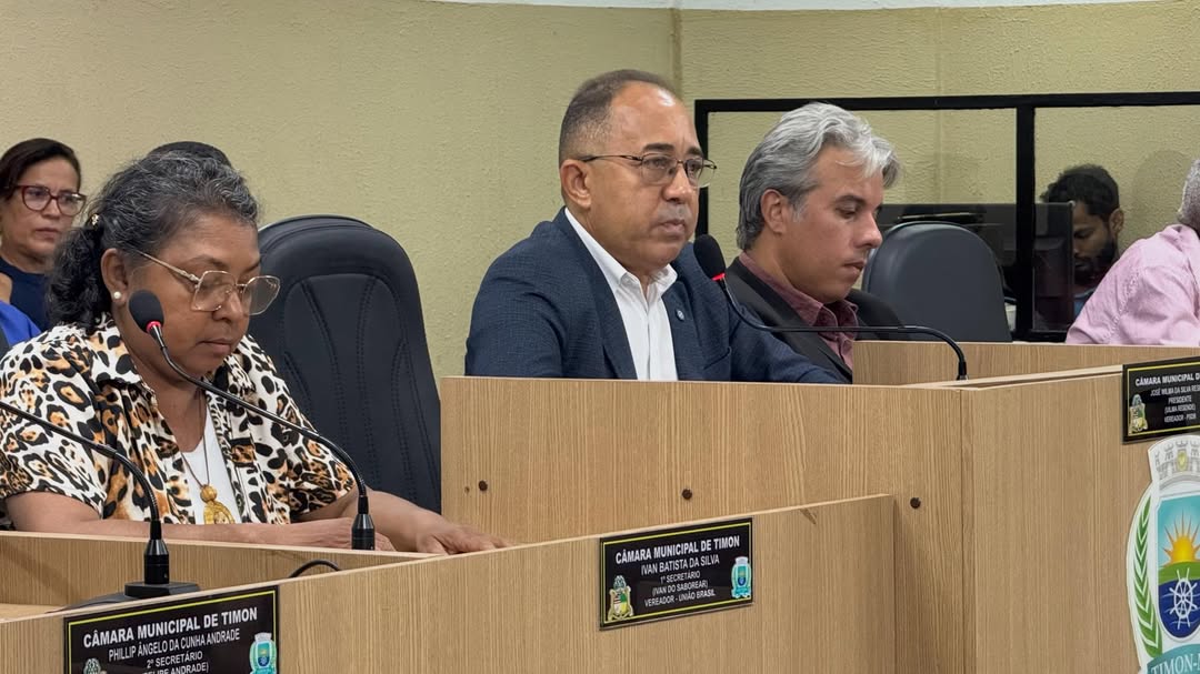 Câmara de Timon homenageia blogueiros e líderes comunitários em reconhecimento aos relevantes s...