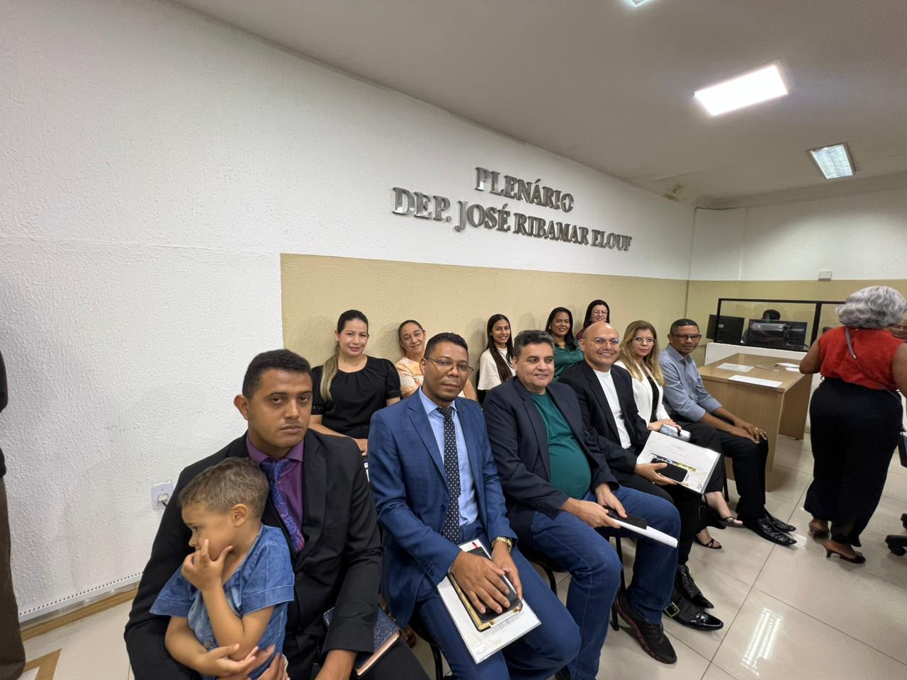 Câmara de Timon homenageia famílias e entrega título de cidadão em solenidades marcantes