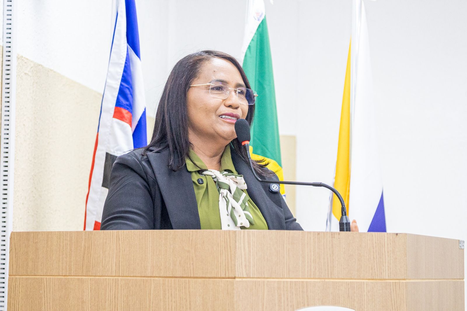 Presidente Iracema Vale formaliza parceria com a Câmara de Timon com entrega de equipamentos à...
