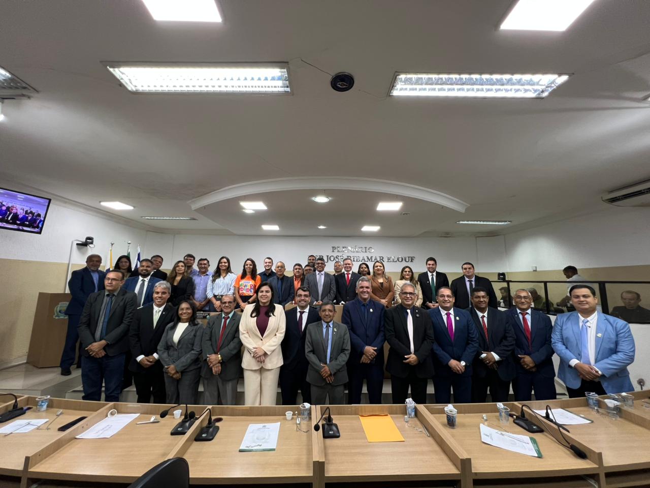 Câmara aprova reestruturação do Magistério e garante avanços históricos aos professores de Timo...