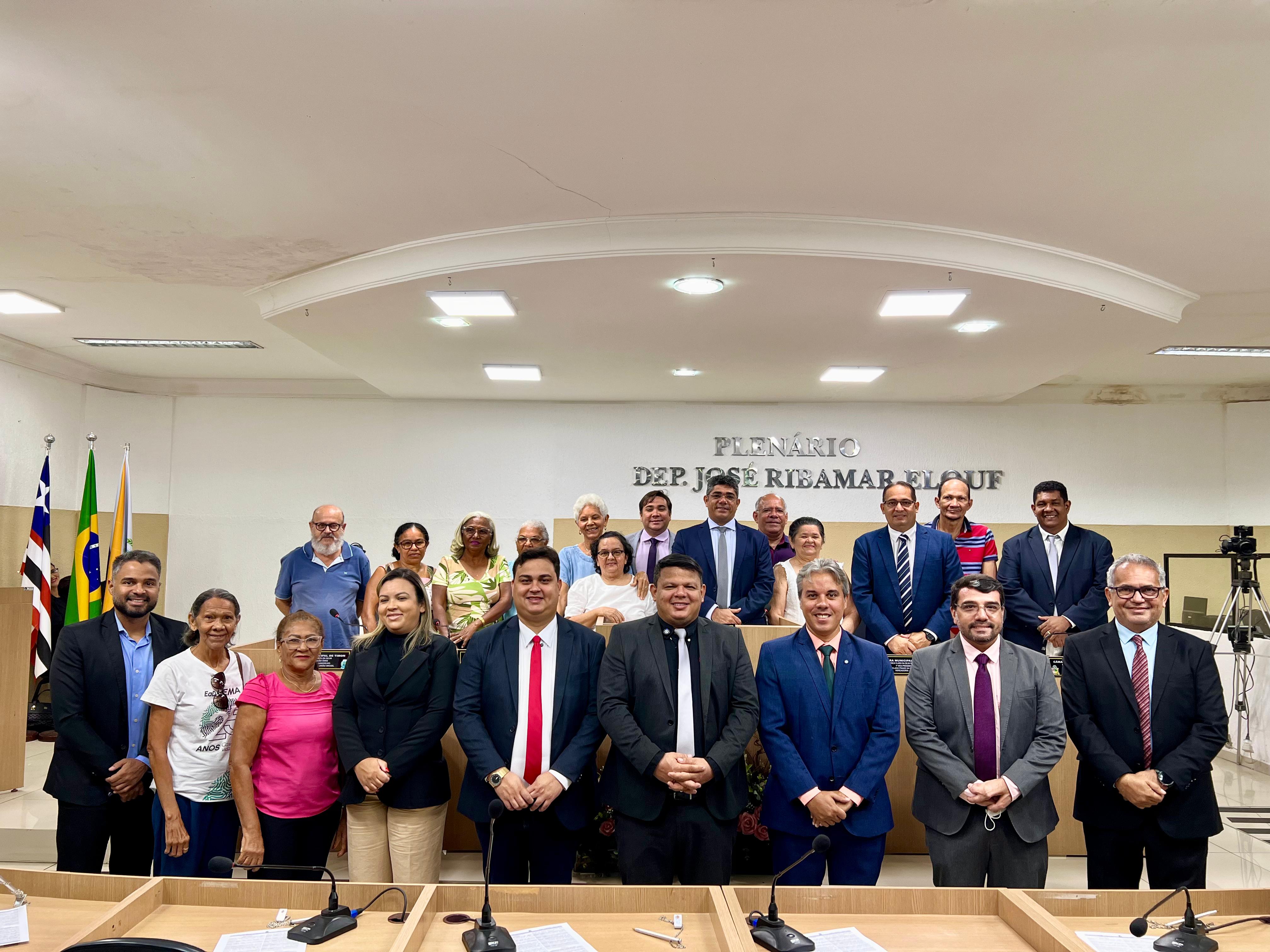Câmara Municipal de Timon aprova reajuste para servidores da Educação e recebe visita da UNABI