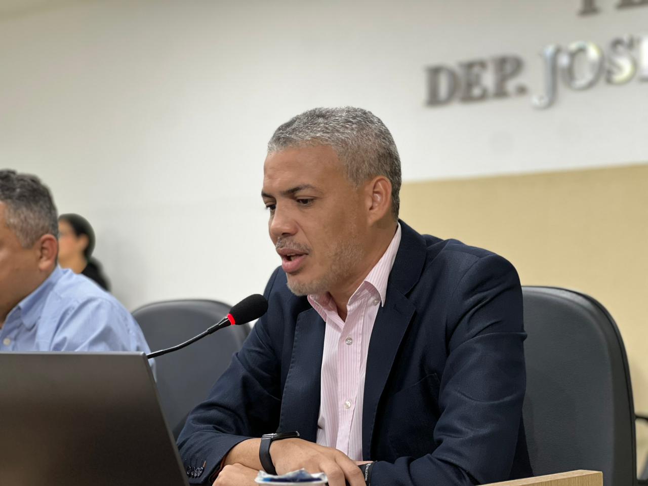 Em audiência, Aécio Borges destaca avanços na arrecadação e cumprimento dos índices da LRF