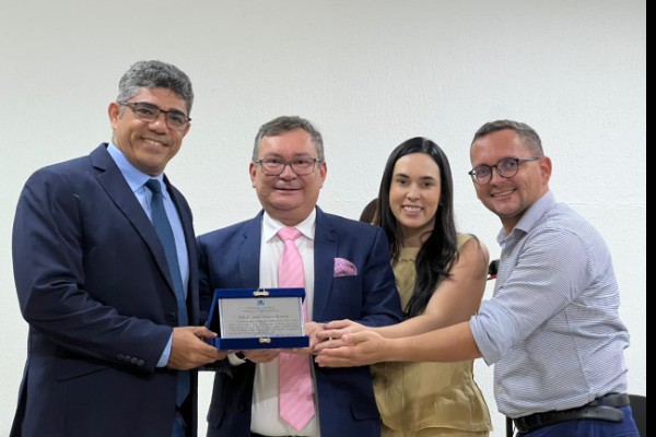 Câmara de Timon homenageia famílias e entrega título de cidadão em solenidades marcantes