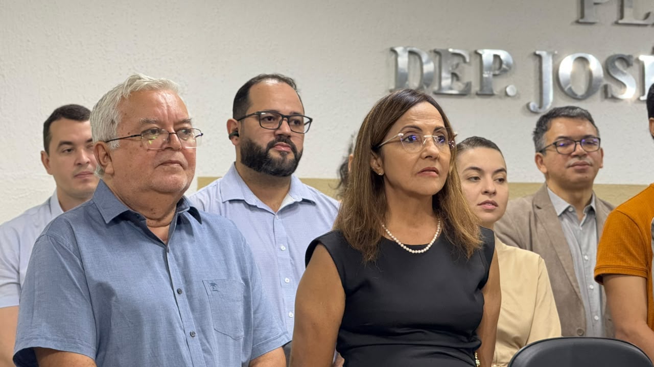 Câmara de Timon entrega Título de Cidadã Honorária à médica Marta Vânia Bezerra em noite marcad...